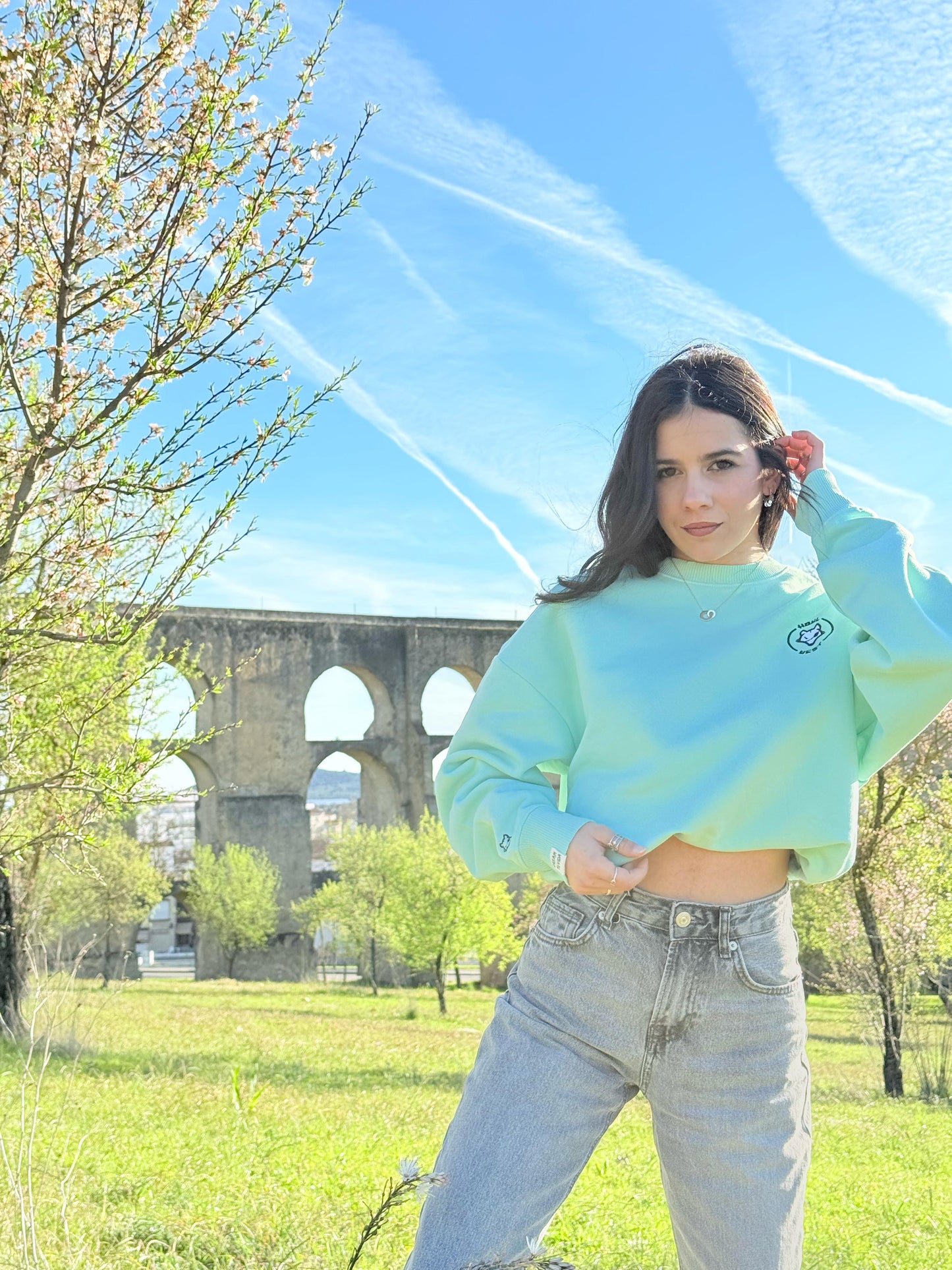Sudadera Oversize Luna Nueva