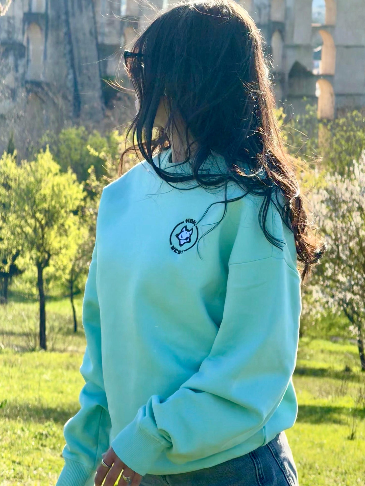 Sudadera Oversize Luna Nueva