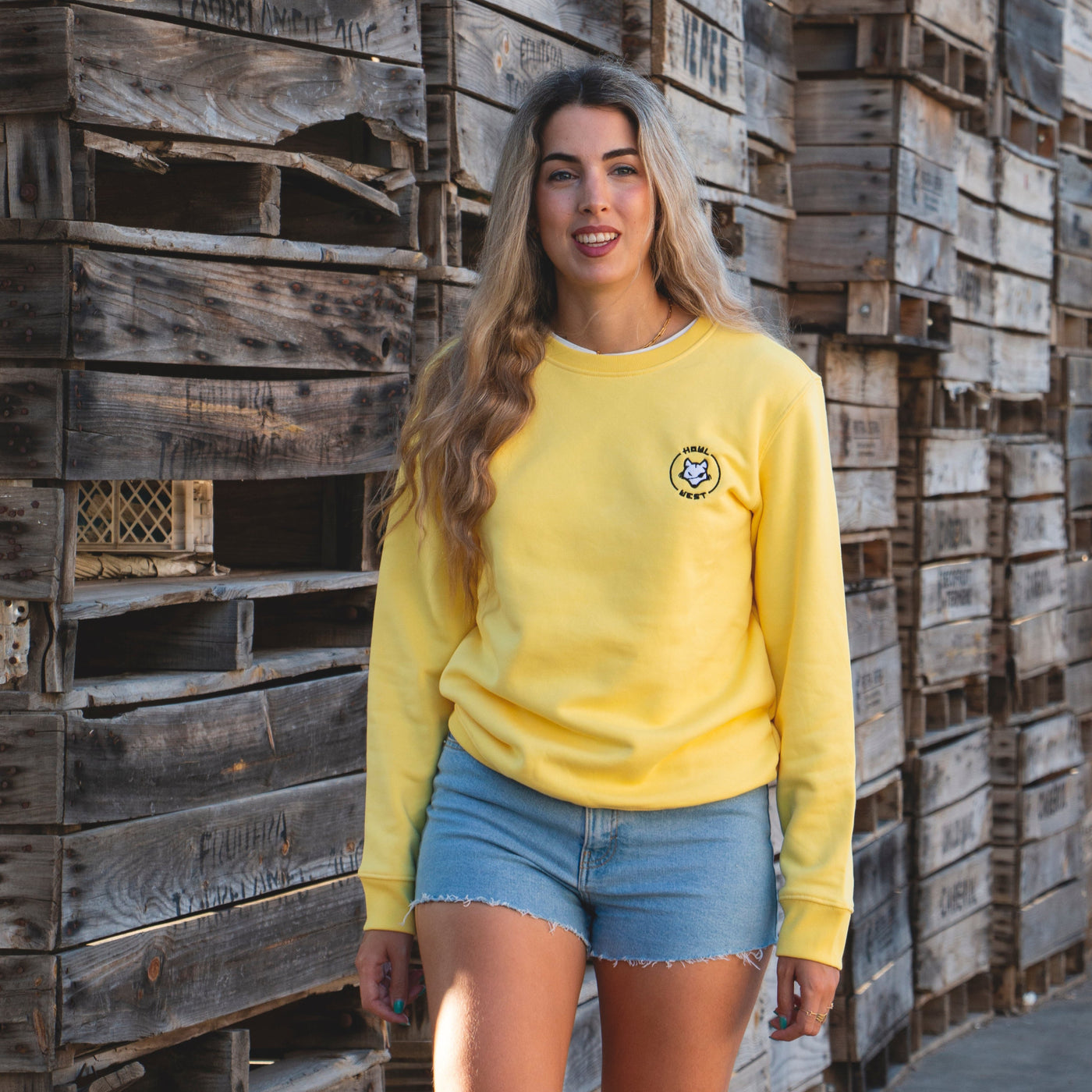 Sudadera Bordado Luna Nueva